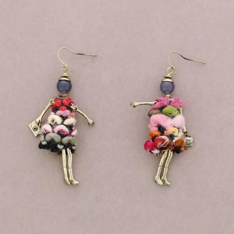 METAL DOLL EARRINGS