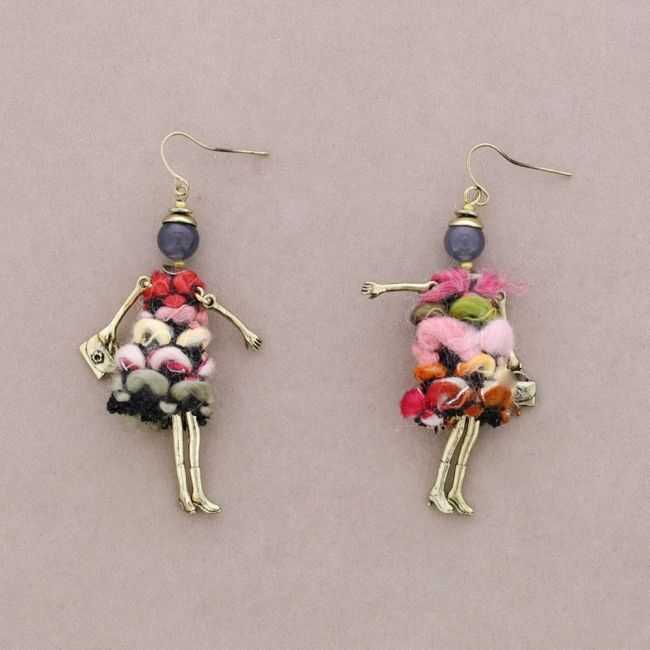 METAL DOLL EARRINGS