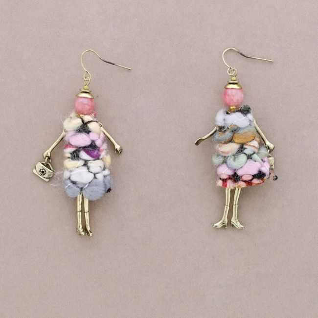 METAL DOLL EARRINGS