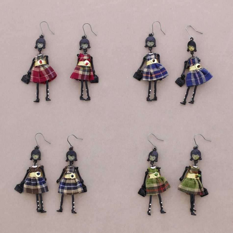 PENDANT EARRINGS DOLL