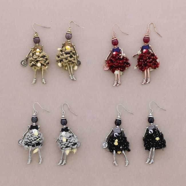 PENDANT EARRINGS DOLL