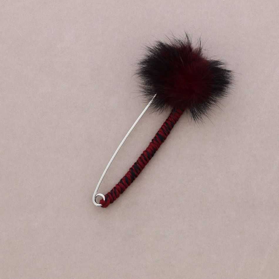 POM POM BROOCH