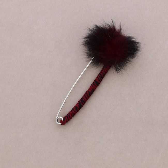 POM POM BROOCH