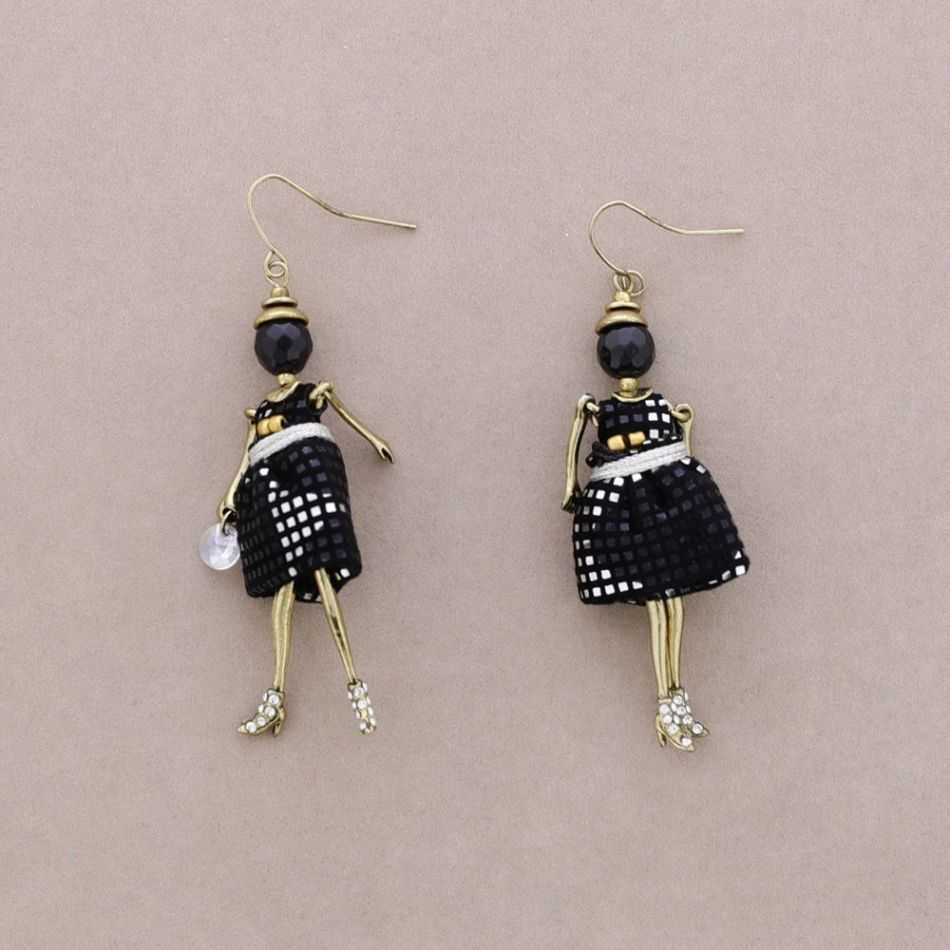 PENDANT EARRINGS DOLL