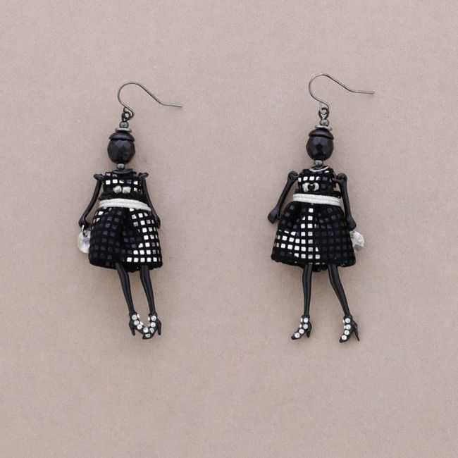 PENDANT EARRINGS DOLL