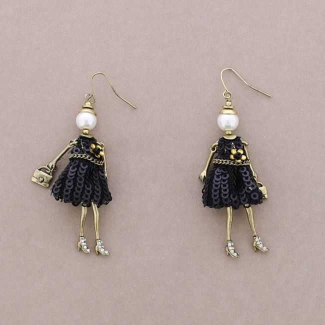 PENDANT EARRINGS DOLL