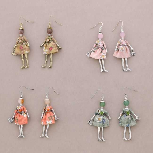PENDANT EARRINGS DOLL