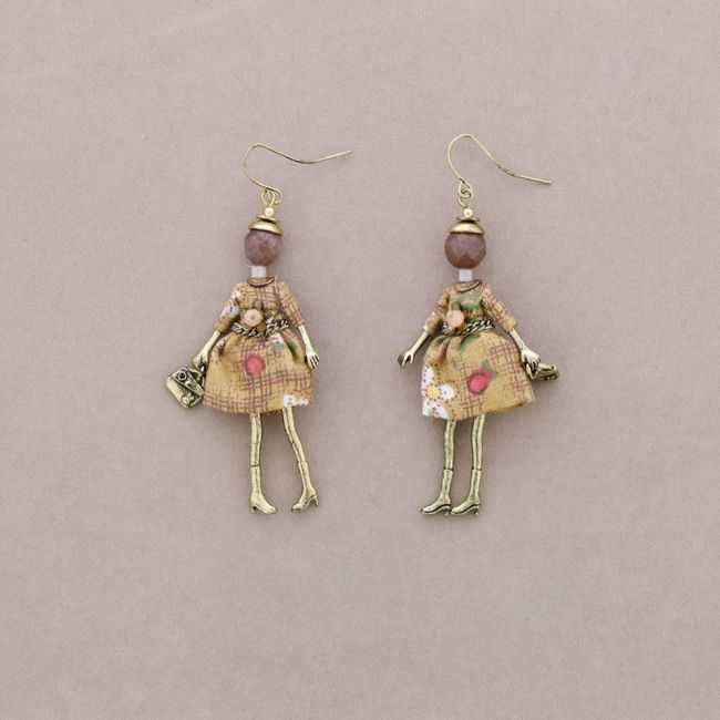 PENDANT EARRINGS DOLL