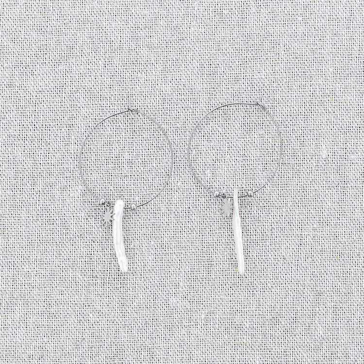 STEEL HOOP EARRINGS WITH PEARL PENDANT
