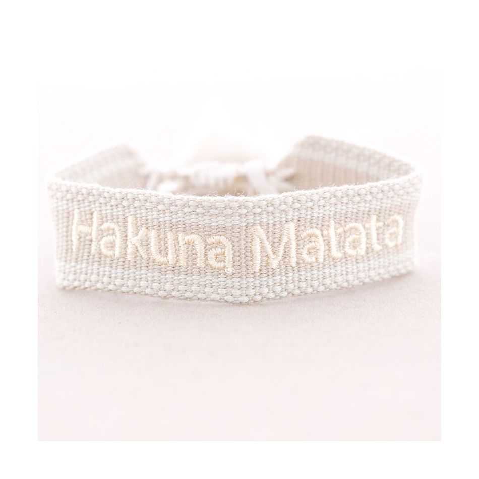 HAKUNA MATATA FRINGED MACRAMÉ BRACELET