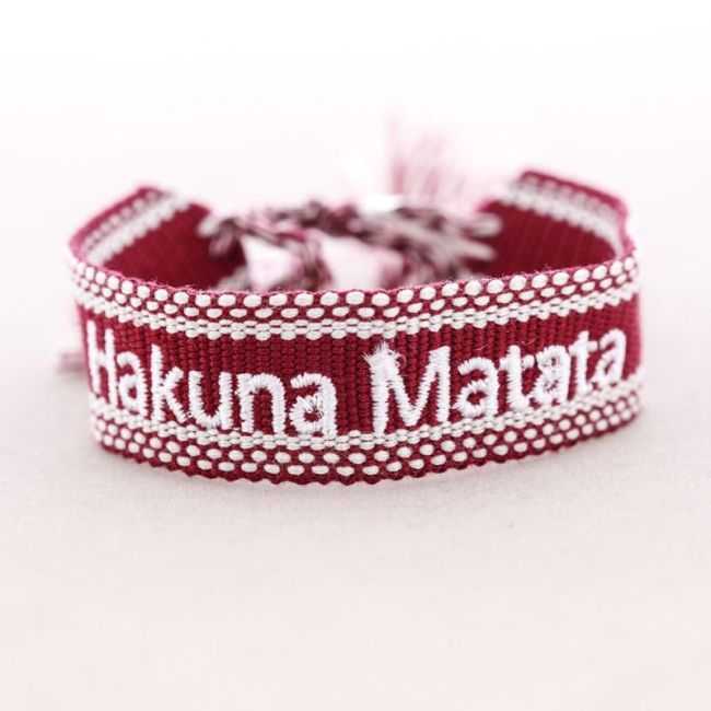 HAKUNA MATATA FRINGED MACRAMÉ BRACELET
