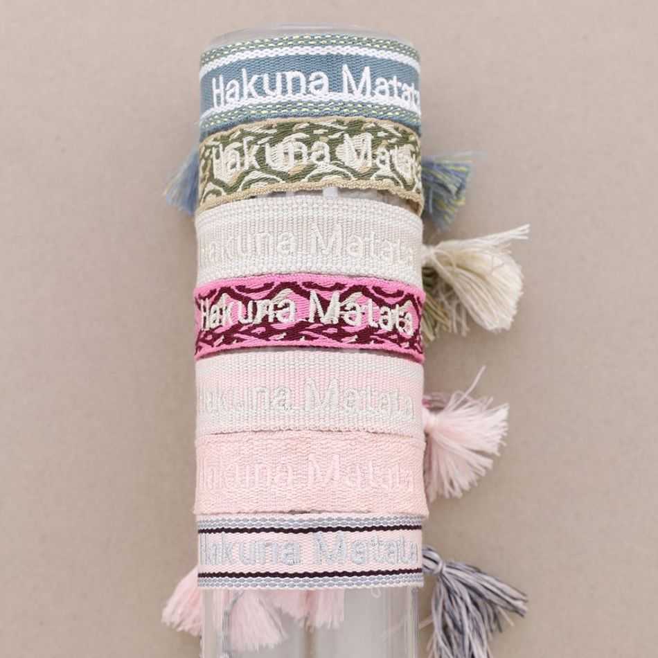 HAKUNA MATATA FRINGED MACRAMÉ BRACELET