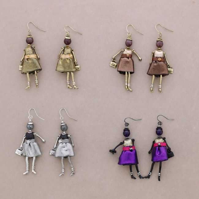 PENDANT EARRINGS DOLL