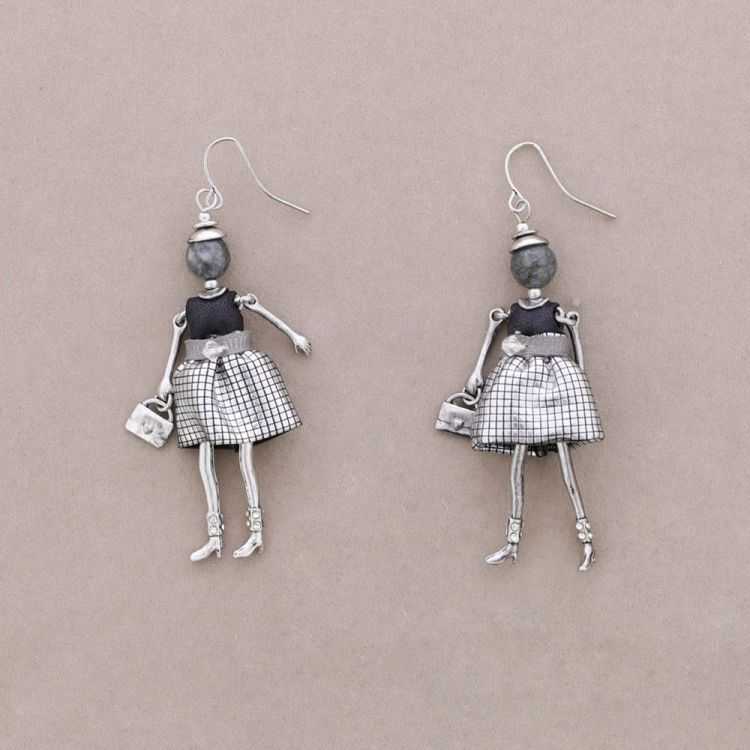 PENDANT EARRINGS DOLL