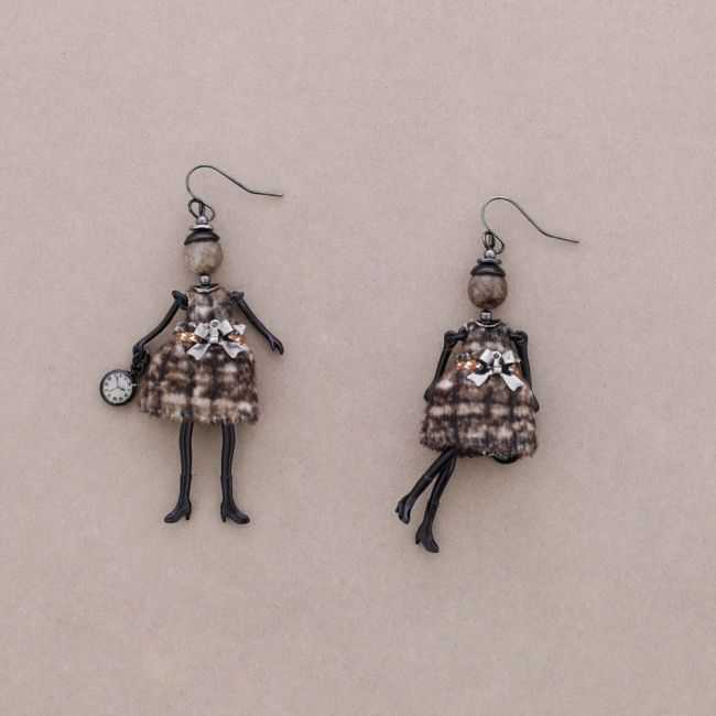 PENDANT EARRINGS DOLL