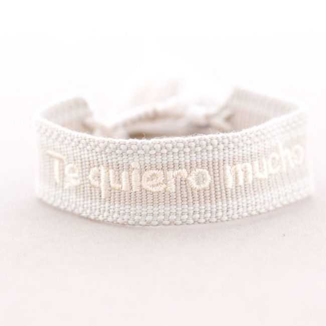 PULSERA  MACRAMÉ TE QUIERO MUCHO FLECOS