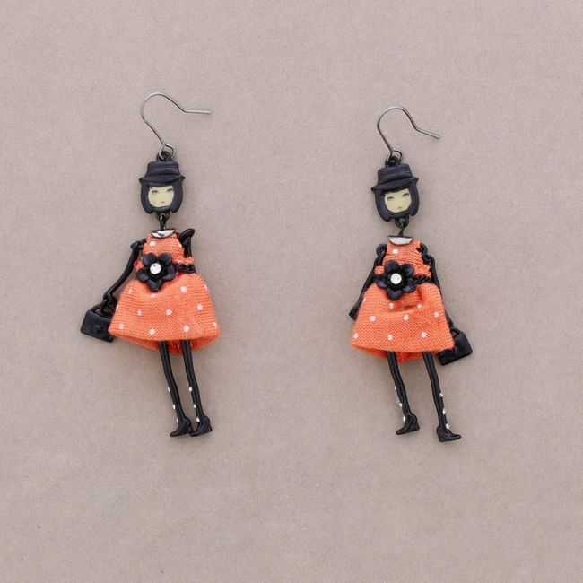 PENDANT EARRINGS DOLL