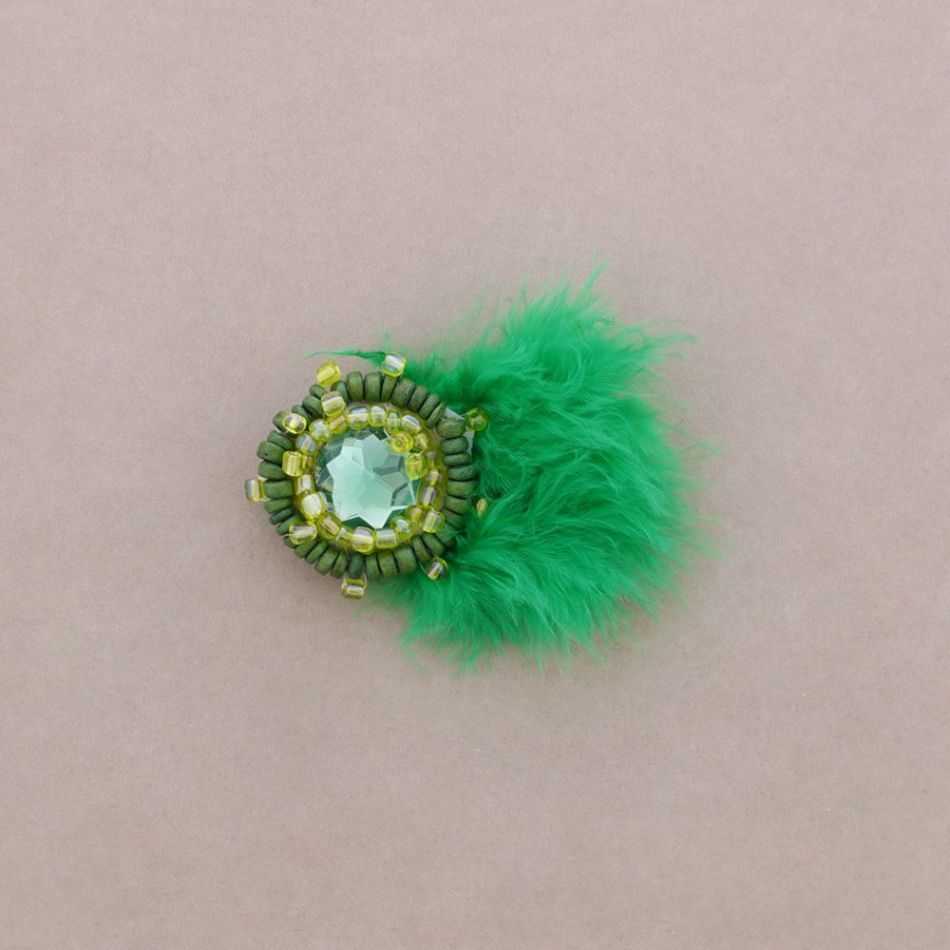 FEATHER BROOCH WITH CRYSTAL AND BEADS