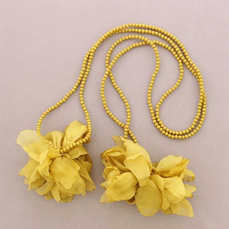 COLLAR LARGO MULTIFUNCIONAL CUENTAS RESINA DOBLE FLOR TELA 2