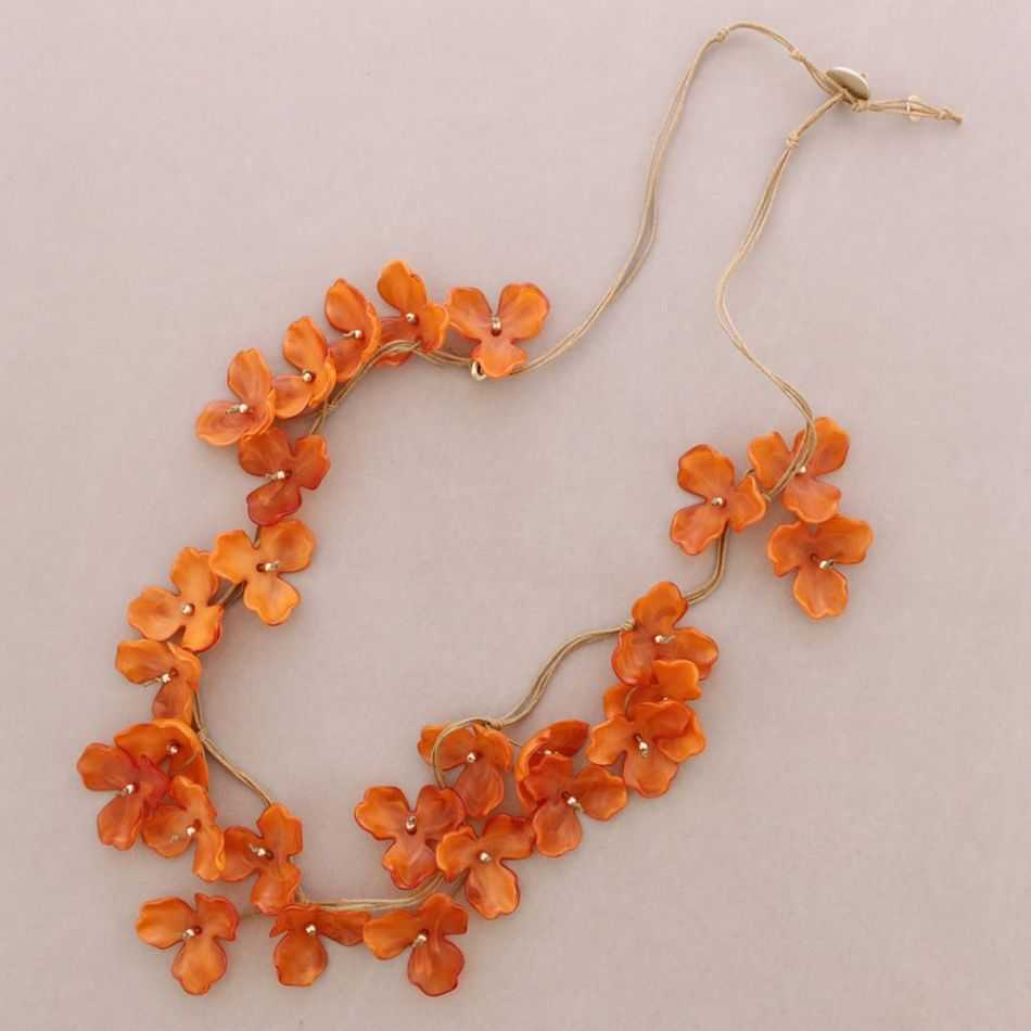 COLLAR LARGO COLGANTES FLOR RESINA