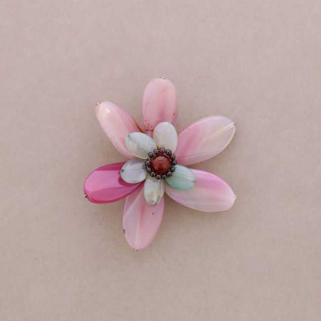 BROCHE FLOR CUENTAS MIX