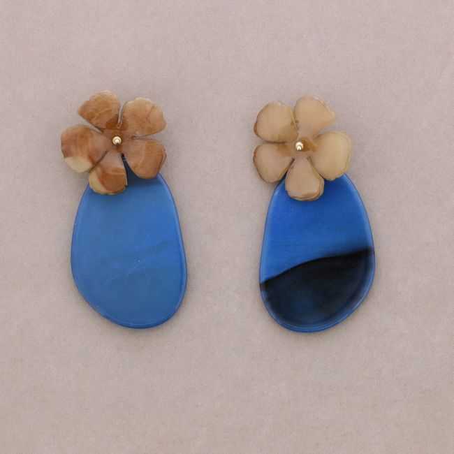 PENDIENTES FLOR COLGANTE MEDALLA IRREGULAR RESINA