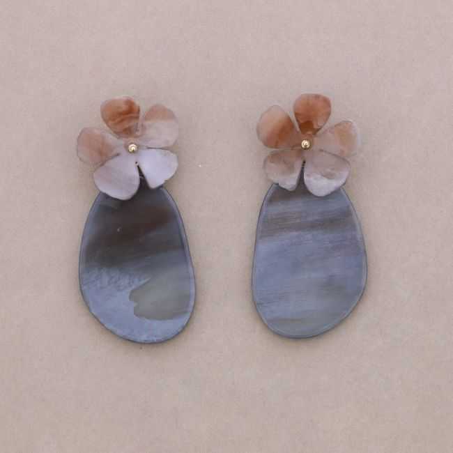 PENDIENTES FLOR COLGANTE MEDALLA IRREGULAR RESINA