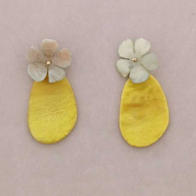 PENDIENTES FLOR COLGANTE MEDALLA IRREGULAR RESINA