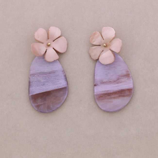 PENDIENTES FLOR COLGANTE MEDALLA IRREGULAR RESINA