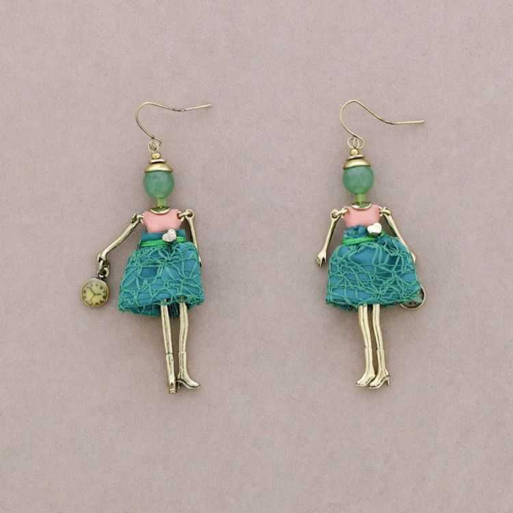 PENDIENTES COLGANTE MUÑECA 2