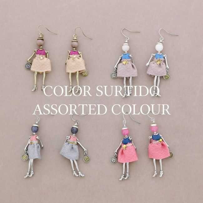 DOLL PENDANT EARRINGS