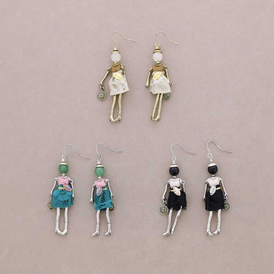 PENDIENTES COLGANTE MUÑECA