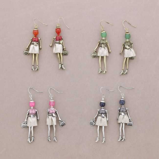 DOLL PENDANT EARRINGS