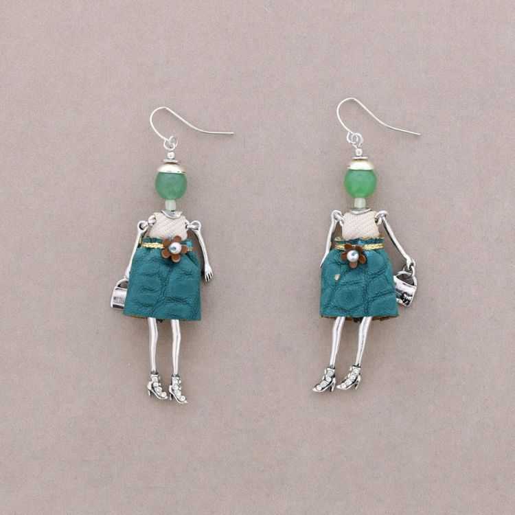 PENDIENTES COLGANTE MUÑECA