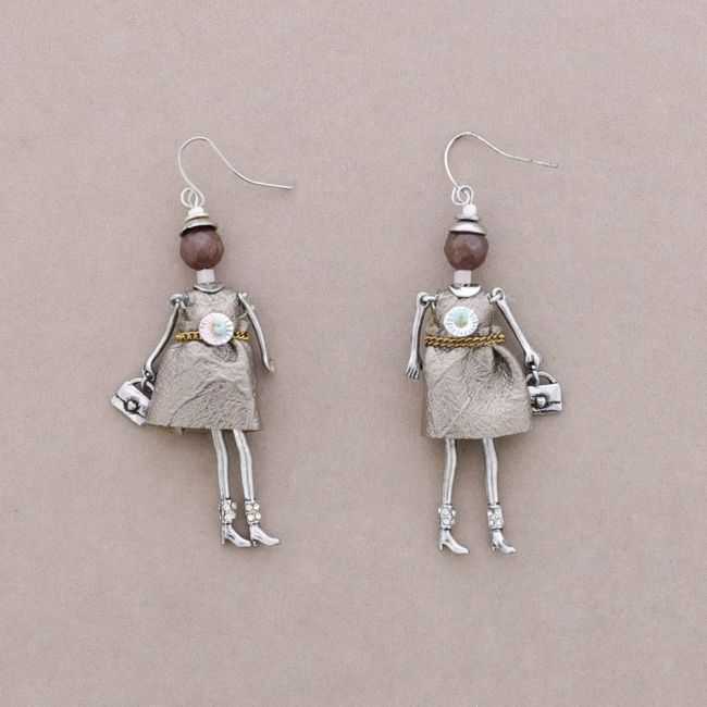 METAL DOLL EARRINGS
