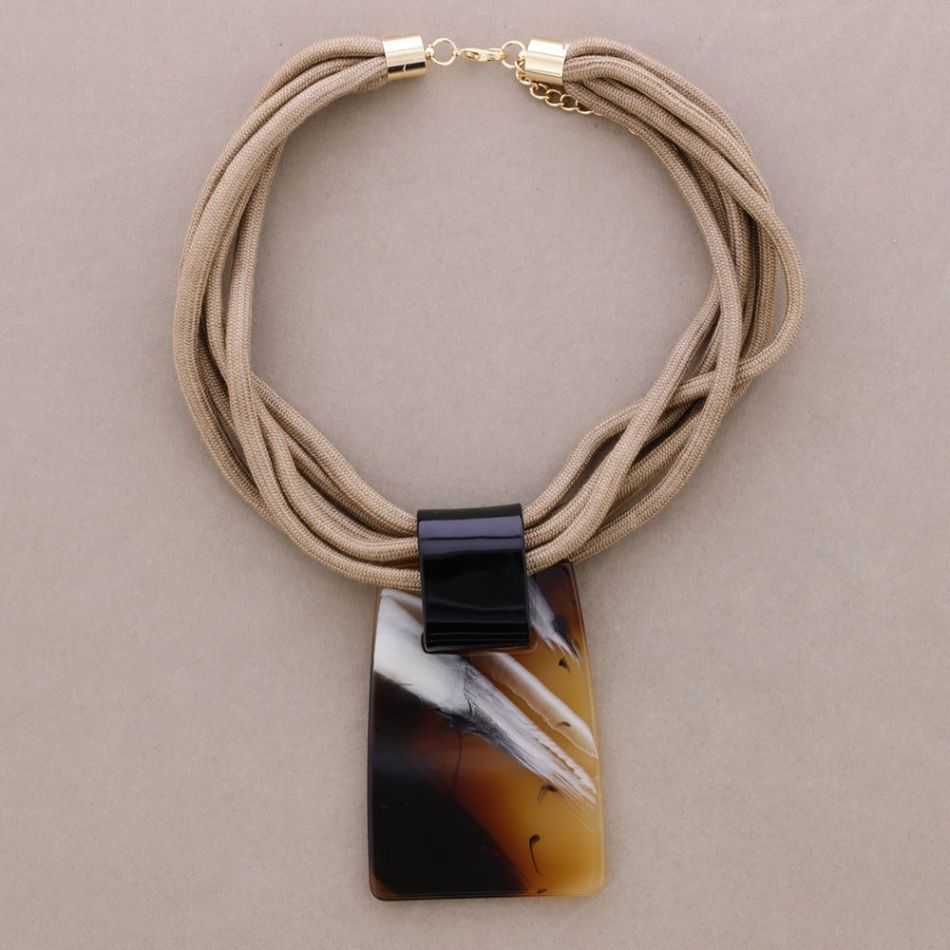 RECTANGULAR RESIN PENDANT NECKLACE
