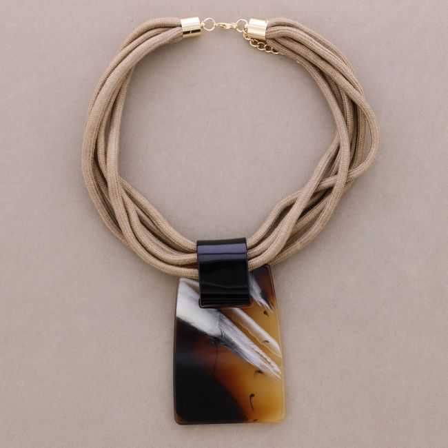 RECTANGULAR RESIN PENDANT NECKLACE