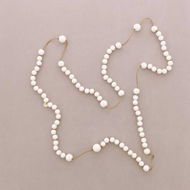LONG NECKLACE WITH RESIN BEADS 120CM