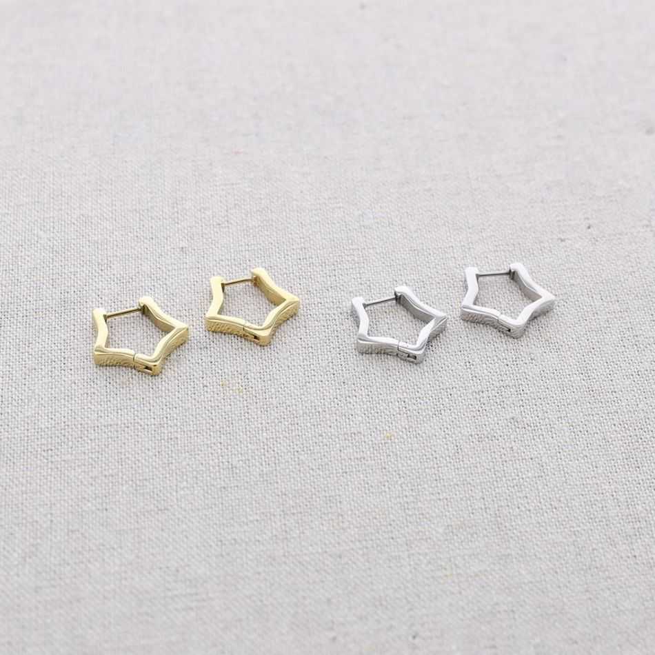 STAR-SHAPED HOOP EARRINGS