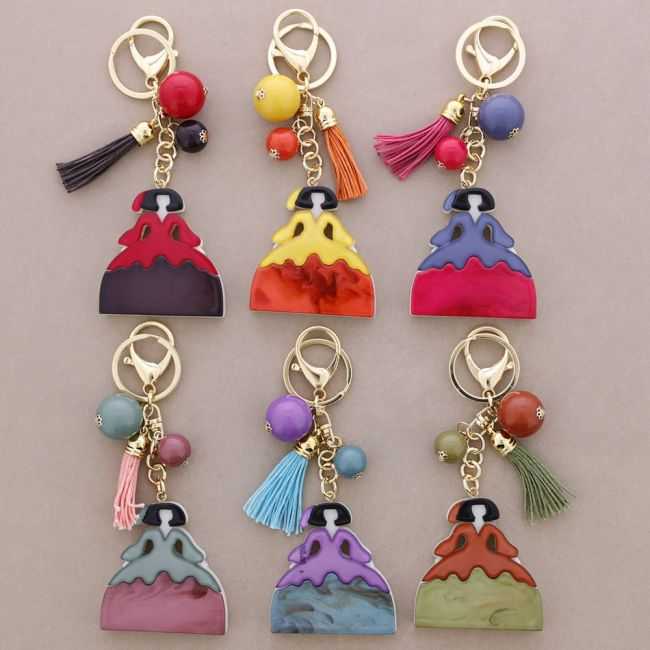 MENINA RESIN KEYCHAIN