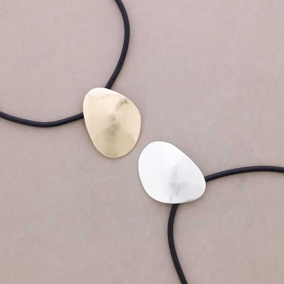 METAL CORD CHOKER PENDANT