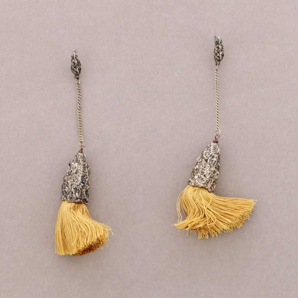 PENDIENTES CADENA COLGANTE FLECO