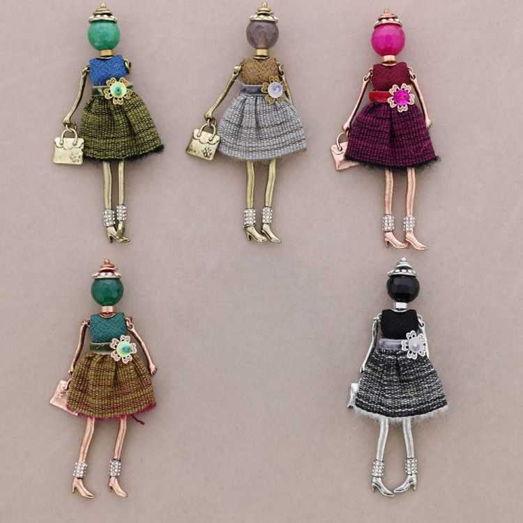 HANGING BROOCH DOLL 2