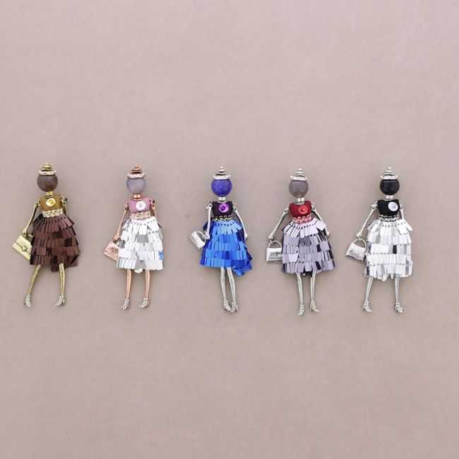 BROCHE LARGO COLG. MUÑECA