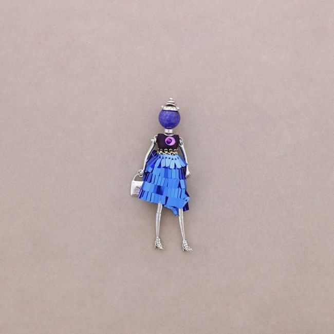 BROCHE LARGO COLG. MUÑECA