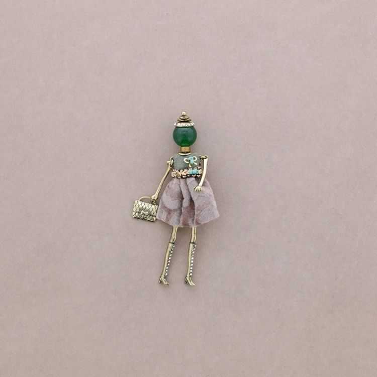 DOLL BROOCH
