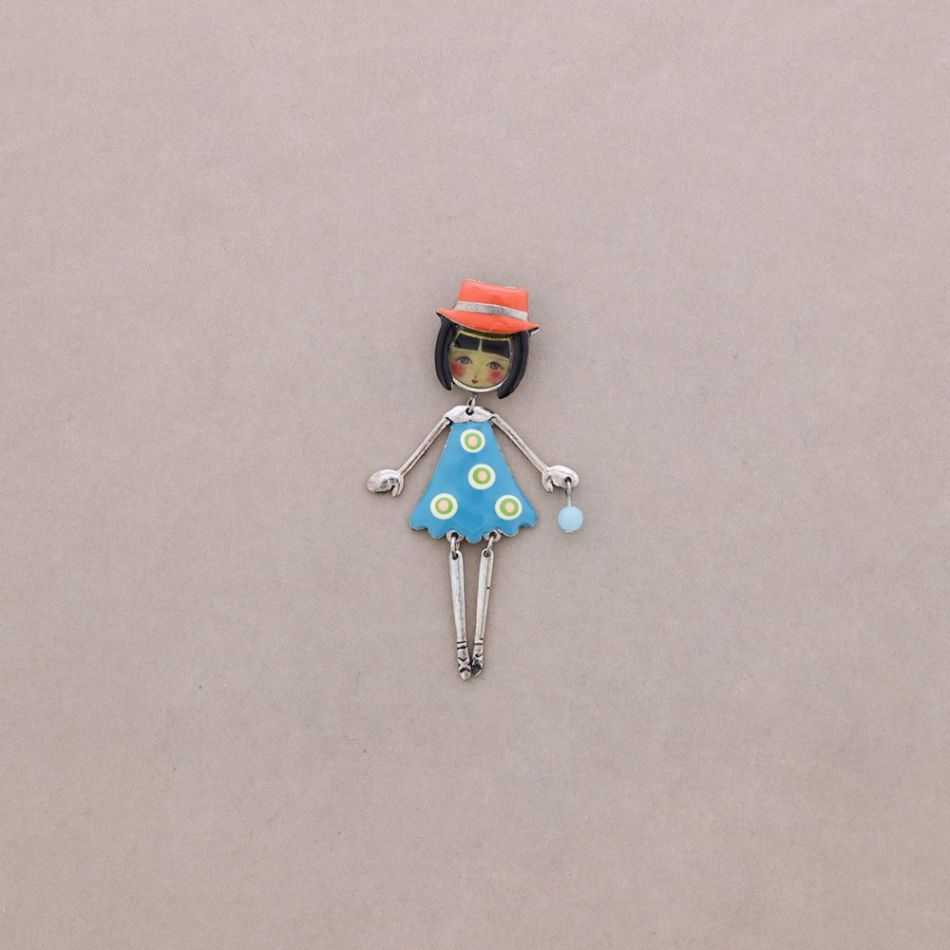 DOLCE BAMBOLINA BROOCH