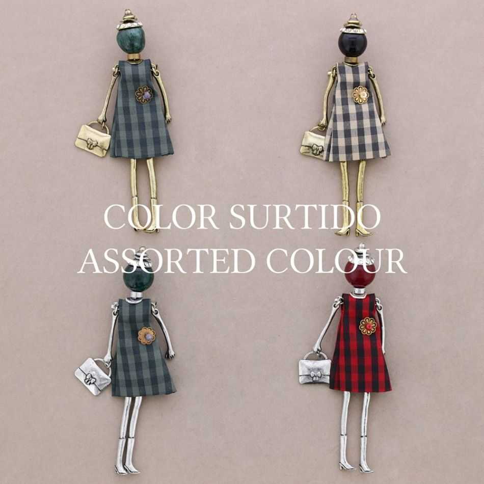 DOLL BROOCH