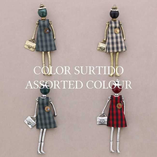 DOLL BROOCH
