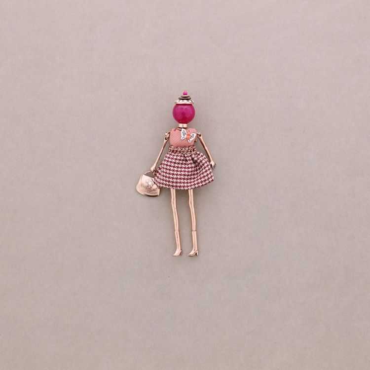 BROCHE COLGANTE MUÑECA 2